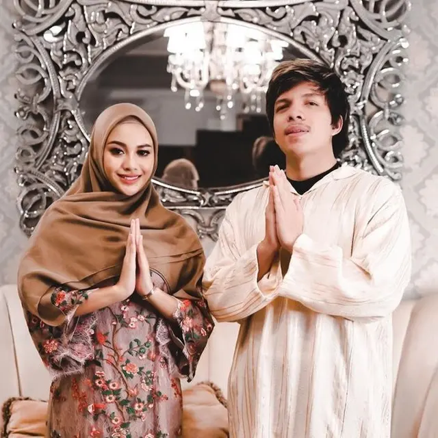 Siap Lepas Ikat Kepala Usai Anak Lahir, Ini 6 Gaya Atta Halilintar Tanpa Bandana