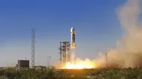 New Shepard, roket buatan Blue Origin yang berhasil melakukan misi untuk kedua kalinya (sumber: blueorigin.com)t