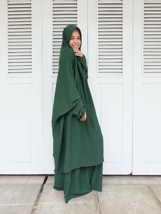 (Instagram/dewisandra)