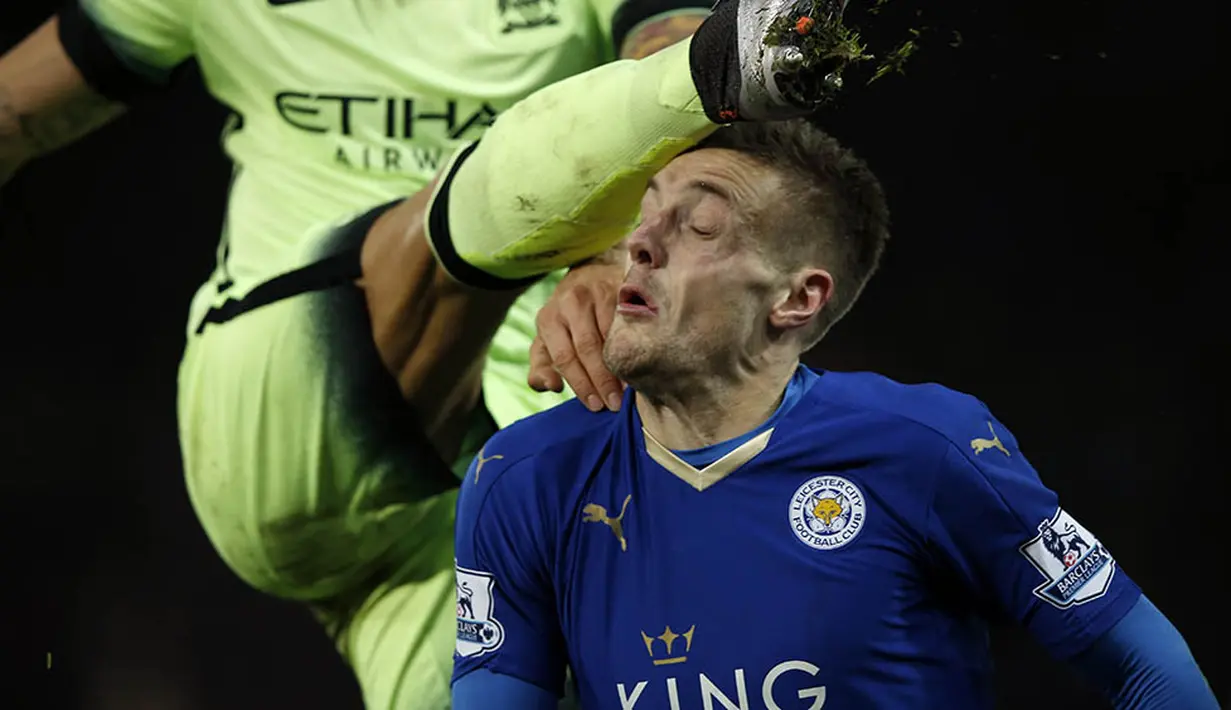 6. Jika gagal mendapatkan Lionel Messi dan juga Thomas Muller, maka Jamie Vardy bisa menjadi solusi. Striker Leicester itu musim ini membuktikan diri sebagai predator haus gol. (AFP/Adrian Dennis)