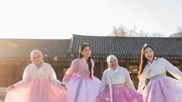 Titi Kamal liburan ke Korea Selatan (Instagram/titi_kamall)