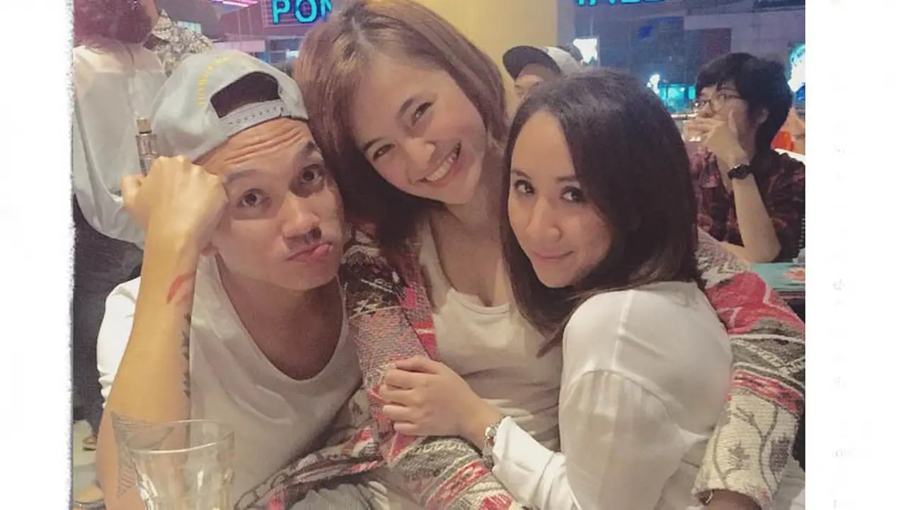 Marshanda dan Egi John