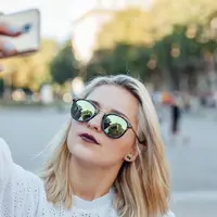 Ilustrasi Orang lagi selfie (iStockPhoto)
