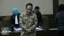 Dirut CV Semesta Berjaya, Xaveriandy Sutanto menjalani sidang perdana di Pengadilan Tipikor, Jakarta, Selasa (8/11). Xaveriandy diduga melakukan penyuapan kepada Irman Gusman untuk distribusi gula import di Sumatera Barat. (Liputan6.com/Johan Tallo)