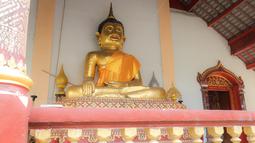 Wat Chiang Man merupakan kuil pertama di Chiang Mai. Tempat tersebut dibuat pada tahun 1296 oleh Raja Mengrai, pemimpin kerajaan Lanna sekaligus pendiri Chiang Mai. (Bola.com/Bagaskara Lazuardi)