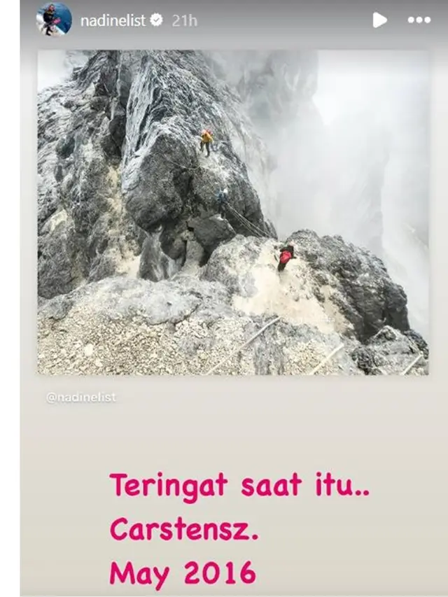 Turut Berduka, Ini 6 Potret Nadine Chandrawinata Kenang Mendaki Carstensz di 2016