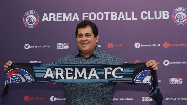 Arema FC, Carlos Oliveira