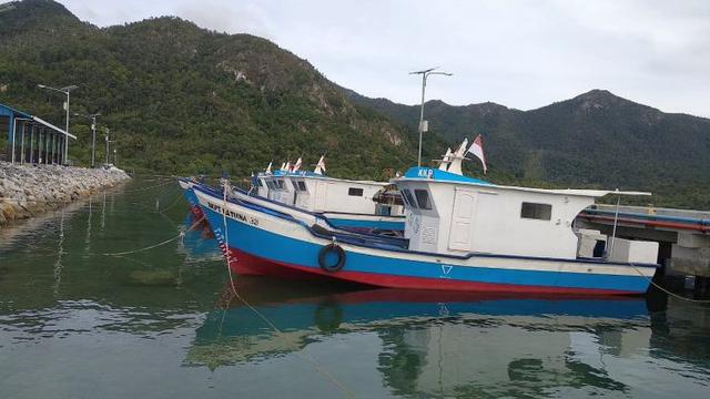 Kapal bantuan Kementerian Kelautan dan Perikanan (KKP) untuk nelayan di Kepulauan Natuna. (Gideon/Liputan6.com)