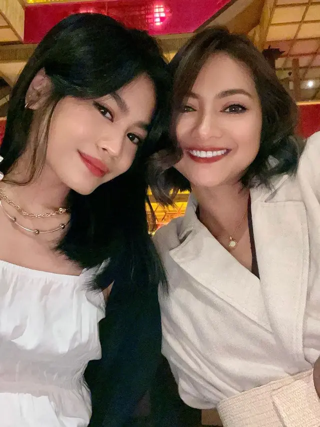 Potret Rini dan Elita Yulianti. (Foto: Instagram/elitayulianti)