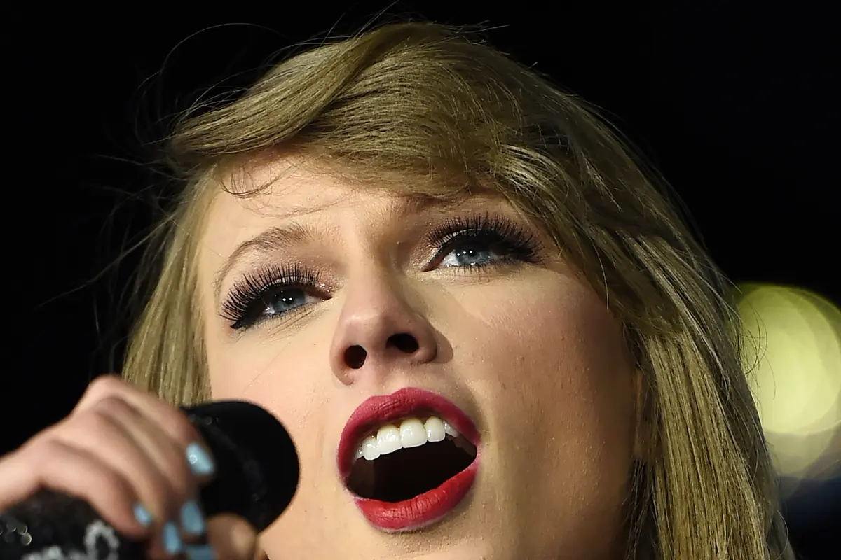 [Bintang] Taylor Swift