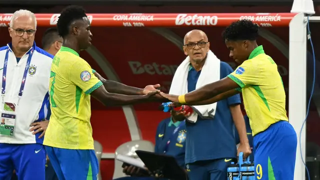 Foto: Momen Endrick Jadi Pemain Termuda Brasil yang Tampil di Copa America, Pakai Nomor Kramat Ronaldo