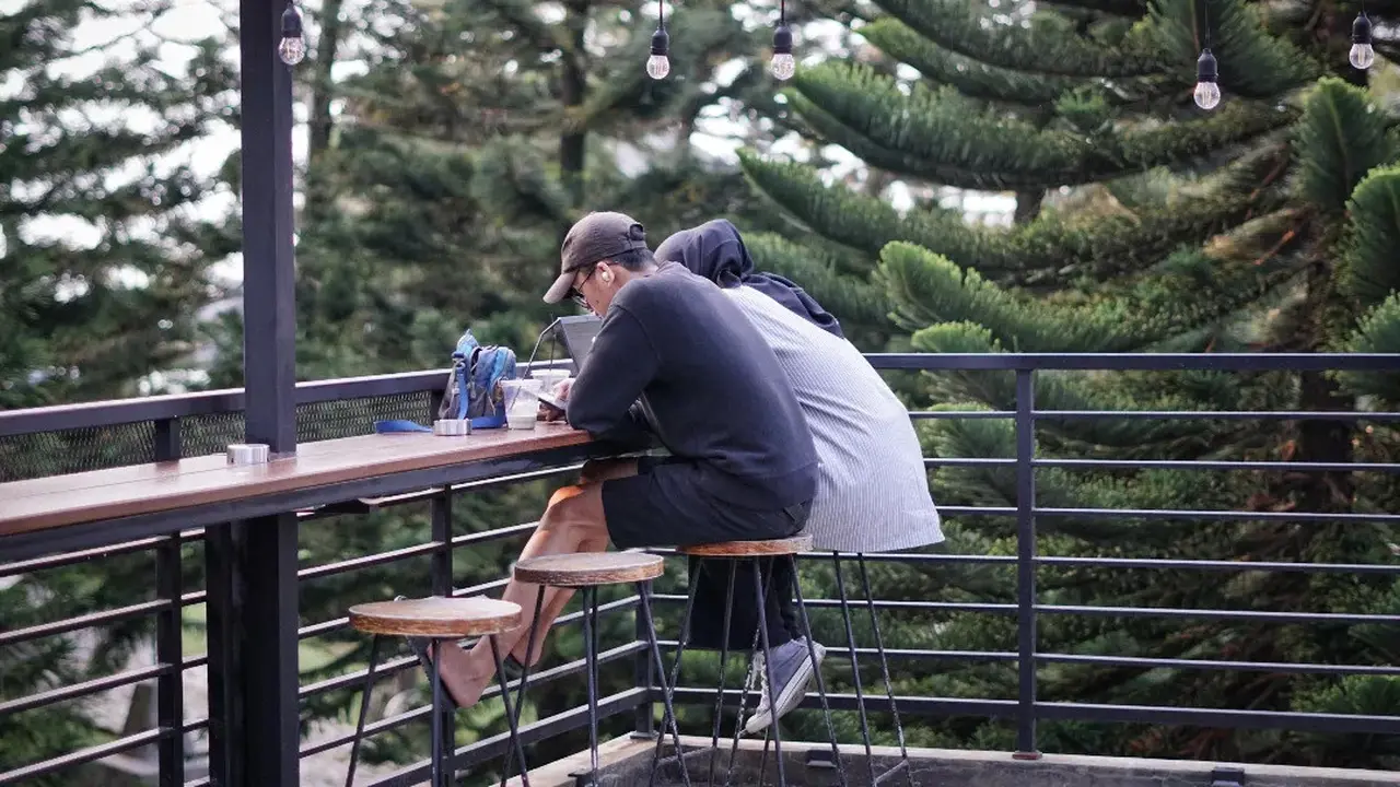Rekomendasi Coffee Shop View Gunung di Bogor