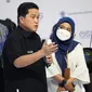 Menteri BUMN Erick Thohir saat membagikan NIB dilakukan bersama Menteri Investasi/Kepala BKPM Bahlil Lahadalia kepada UMKM perseorangan di Graha Jalapuspita, Jakarta Pusat, Kamis (20/10/2022).