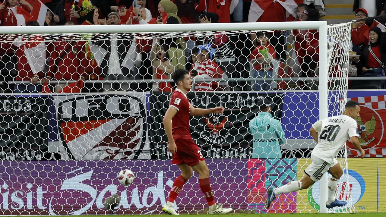 Foto: Melihat Gol Haram Timnas Irak yang Membuat Shin Tae-yong Hingga Netizen Indonesia Murka