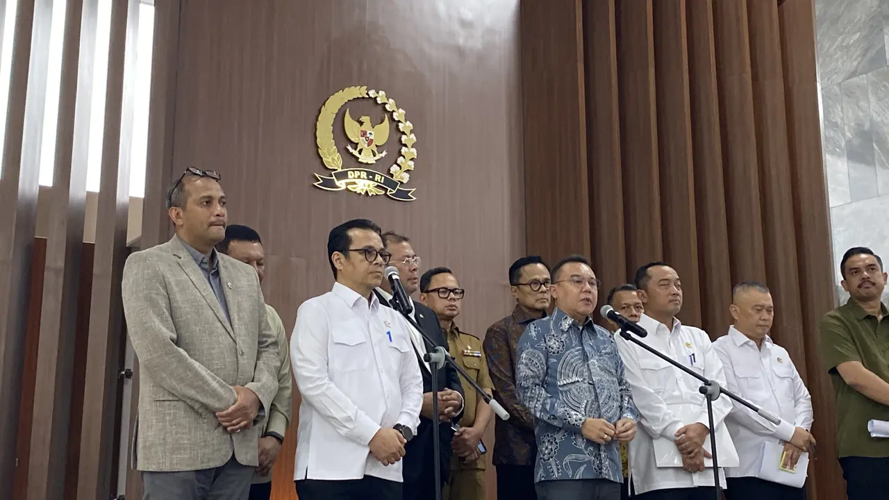Anggota Fraksi NasDem DPR, Arif Rahman menerima perwakilan Himpunan Mahasiswa FISIP se-Indonesia pada Selasa (18/8/2026).