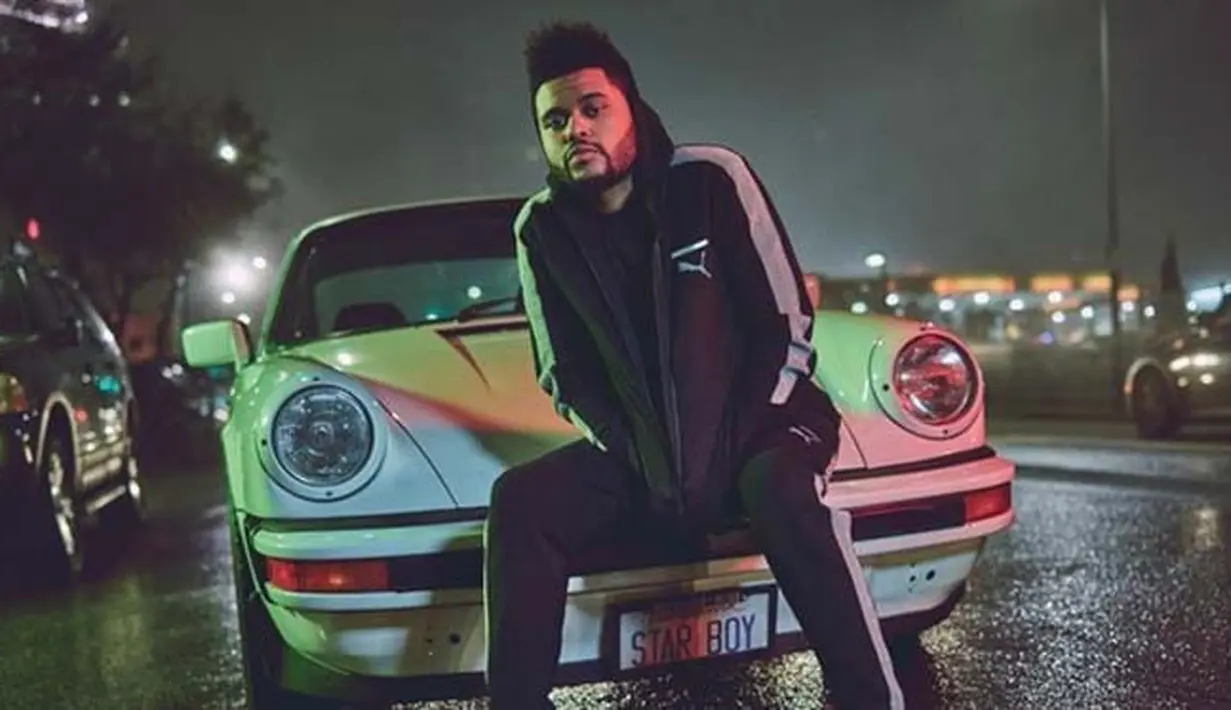 Pasangan kekasih The Weeknd dan Selena Gomez lama tak tersiar di muka publik. Seperti yang diketahui bahwa keduanya tengah sibuk dalam karier bermusiknya. Namun ternyata, The Weeknd punya permintaan untuk pacarnya. (Instagram/theweeknd)