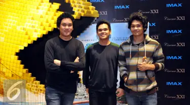 TheOvertunes saat menghadiri Premier Film Pixels di IMAX Gandaria City, Jakarta, Rabu (29/7/2015). Film Pixels menjadi obat rindu untuk para penggemar game klasik tahun 90-an. (Liputan6.com/Panji Diksana)