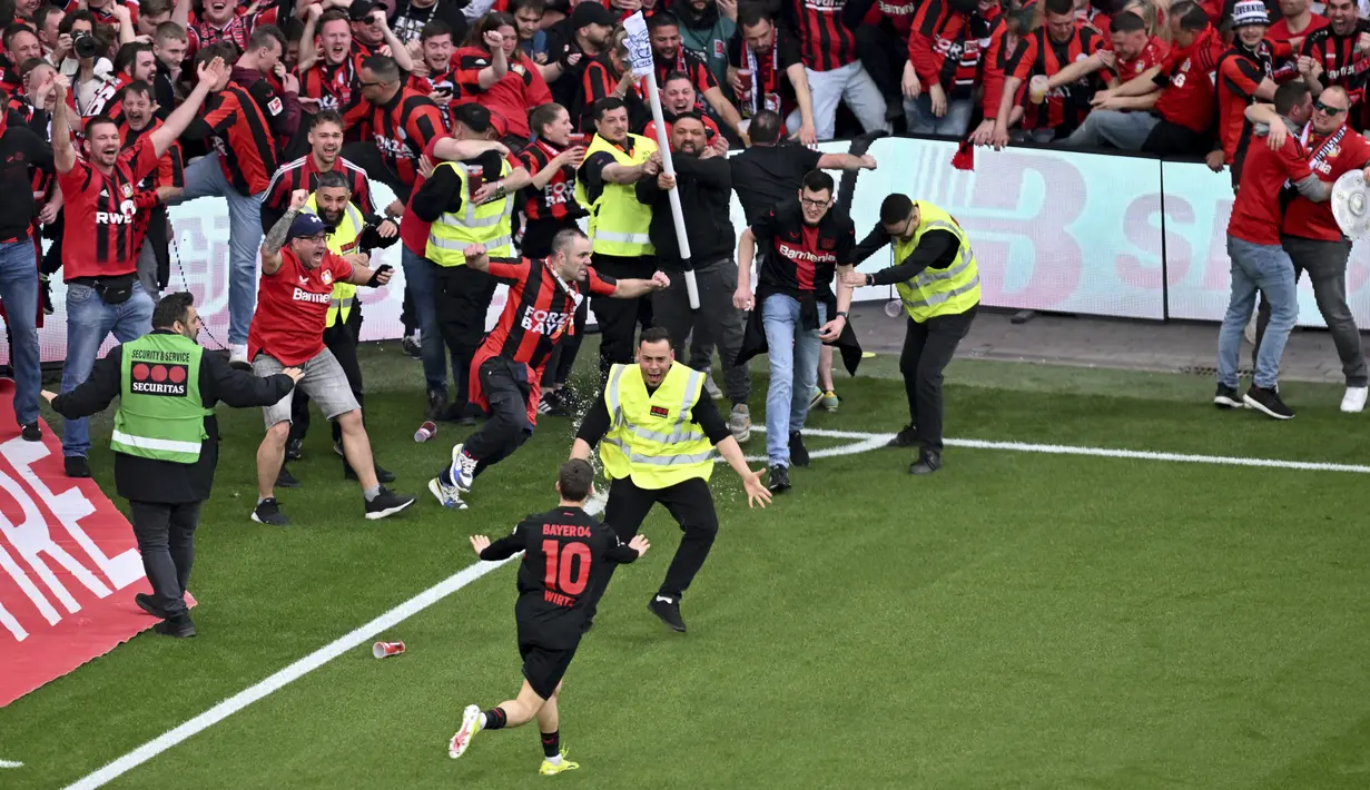 Kemenangan Leverkusen terjadi berkat hattrick Florian Wirtz dan tambahan gol yang dicetak Victor Boniface dan Granit Xhaka. (David Inderlied/dpa via AP)