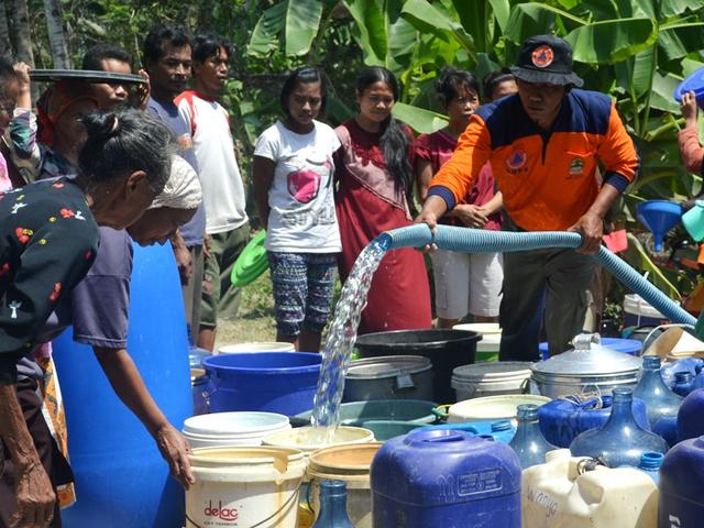 Krisis Air Bersih Di Lamongan Meluas Ke 17 Desa Surabaya Liputan6 Com