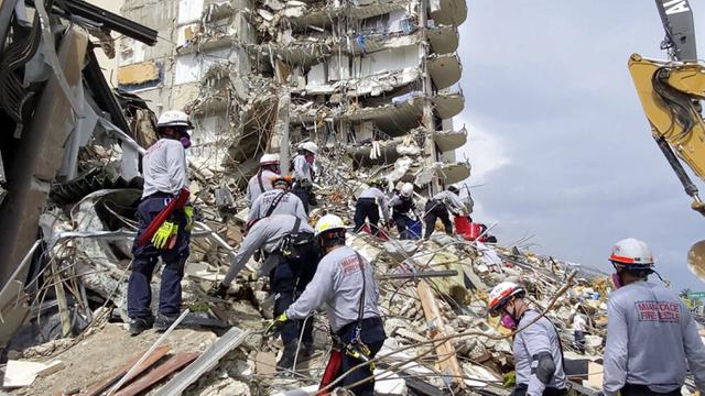 FOTO: Potret Kerusakan Gedung Apartemen yang Runtuh di Miami