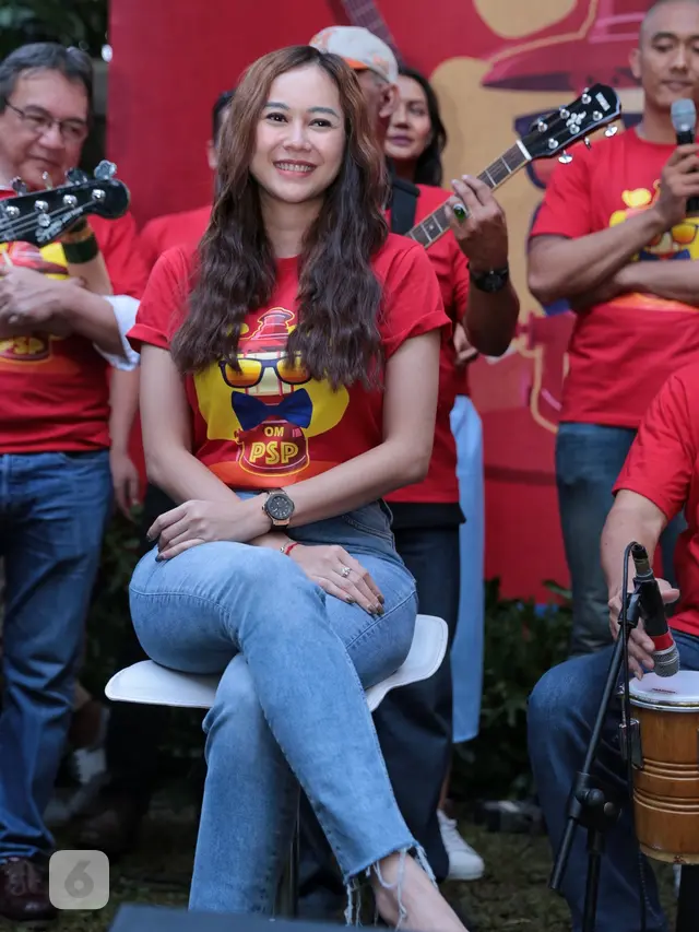[Bintang] Aura Kasih