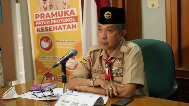 Sekjen Kwarnas Pramuka Mayjen TNI (Purn) Bachtiar Utomo sangat menyayangkan keputusan Menteri Pendidikan, Kebudayaan, Riset, dan Teknologi (Mendikbudristek) Nadiem Makarim yang mencabut Pramuka sebagai ekstrakurikuler wajib di sekolah.