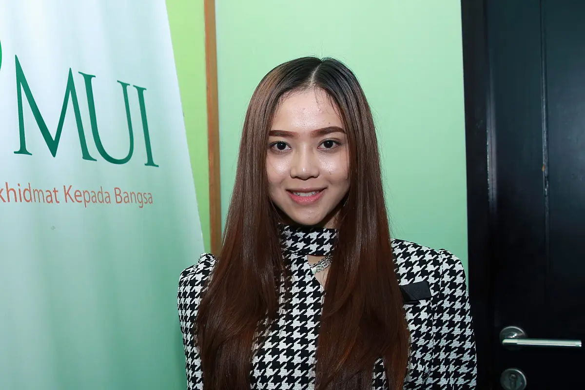 [Bintang] Rere Regina