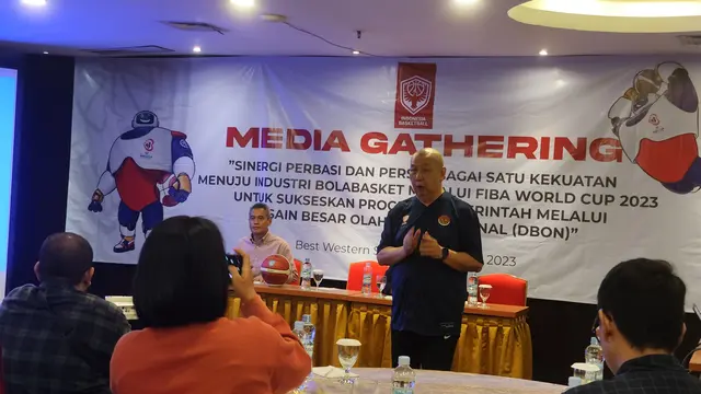 Ketua Umum Perbasi Danny Kosasih