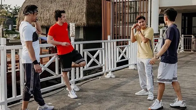Rilis Lagu Baru, Ini 6 Potret The Junas Monkey saat Syuting Video Klip
