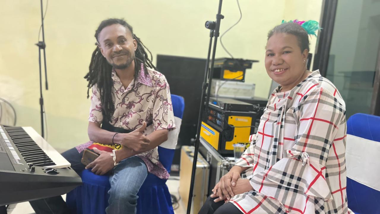 Cerita 2 Pelatih Musik Gereja Bimbing Tim Paduan Suara Pelajar NU Tampil di Pembukaan MTQ