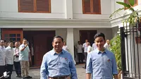 Bakal capres cawapres, Prabowo Subianto - Gibran Rakabuming saat berada di Kertanegara, Jakarta. (Merdeka.com)