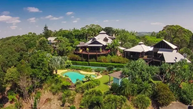 [Bintang] Rumah Chris Hemsworth