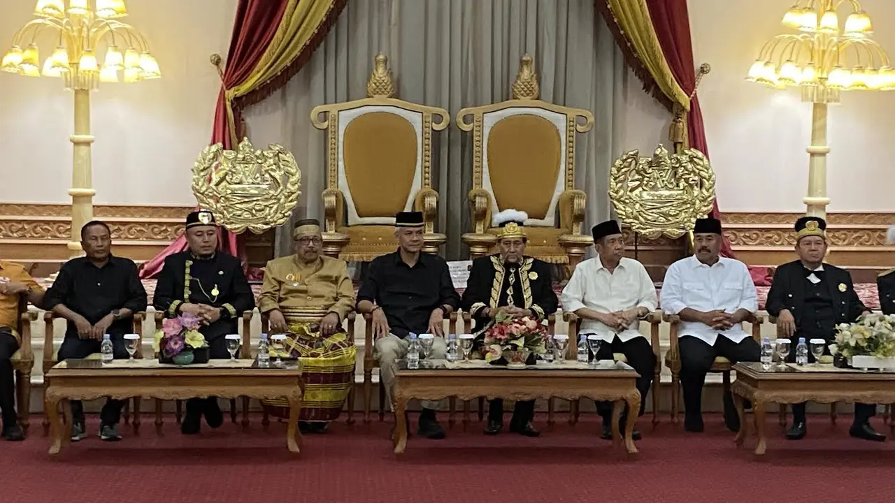 Calon Presiden Ganjar Pranowo Bertemu Sultan Kutai Kartanegara Ing Martadipura ke-21, Aji Muhammad Arifin.