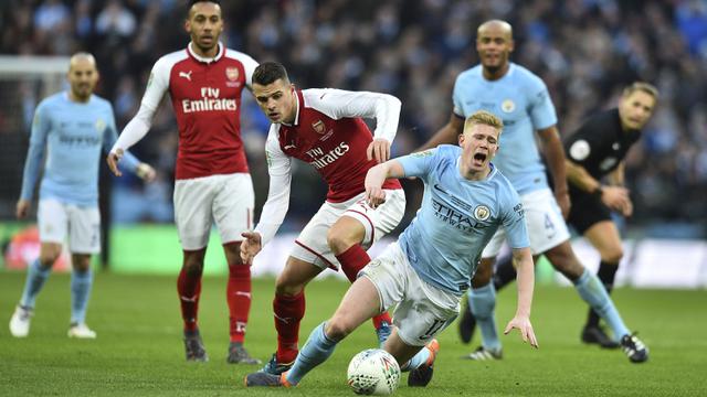 FOTO: Bungkam Arsenal, Manchester City Raih Trofi Perdana Musim 2017/2018