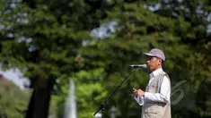 Presiden Jokowi berpidato pada acara pelepasan 298 guru garis depan (GGD) di Istana Negara, Jakarta, Senin (25/5). Tenaga pengajar tersebut akan dikirim ke wilayah terdepan, terluas, dan tertinggal (3T) atau daerah pelosok. (Liputan6.com/Faizal Fanani)