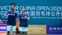 Ganda campuran Indonesia Jafar Hidayatullah/Felisha Alberta Nathaniel Pasaribu lolos ke semifinal China Open 2025. Jafar/Felisha mengalahkan pasangan Hong Kong Chun Man/Tse Ying Suet&nbsp;21-13, 18-21, dan 21-17 di Olympic Sports Center Gymnasium, Changzhou, Jumat (25/7).&nbsp;(foto: PBSI)