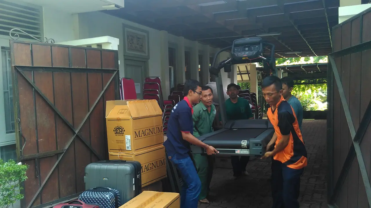 Barang yang dikemas Djarot Saiful Hidayat saat pindah dari Rumah Dinasnya