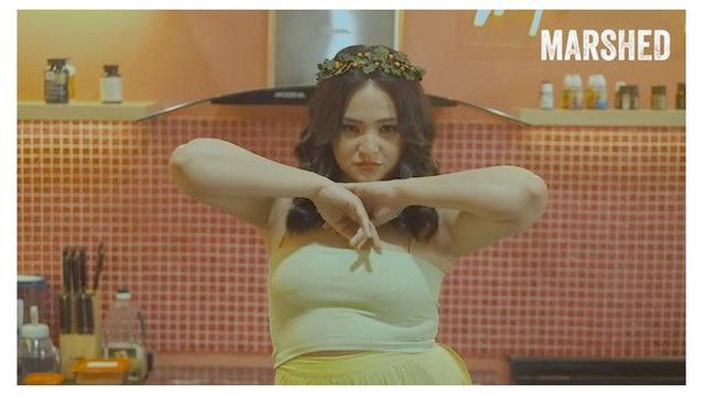 8 Gaya Pemotretan Marshanda untuk Kampanye "Self Love" Ini Banjir Pujian