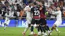 Bellingham menjadi ancaman nyata bagi pertahanan Mallorca. Pemain asal Inggris itu tercatat menjadi pemain yang paling sering menciptakan peluang di laga ini, yakni empat kali. Dia juga tercatat melepas tiga tembakan, mencatat 100 persen dribble sukses, delapan kali memenangi duel, dan harus dilanggar lawan hingga empat kali. (AP Photo/Altaf Qadri)