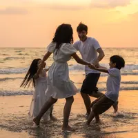 7 Tips Liburan Hemat Bersama Keluarga. (foto/dok: freepik)