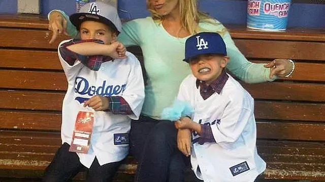 Potret Britney Spears, sang Super Mom Bersama Buah Hati