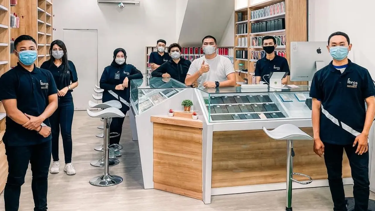 Kisah Pengusaha Travel Randy Permana Beralih Usaha Ponsel dan Bangkit