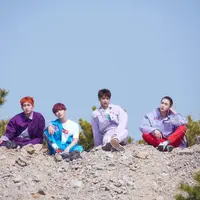 SHINee baru saja comeback ke industri musik dengan merilis album terbaru yang berjudul The Story of Light. Tak ayal para personelnya pun disibukkan dengan jadwal promo yang padat. (Foto: Allkpop.com)