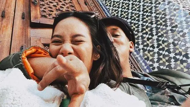 6 Pesona Abderr Trabsini, Pria yang Diduga Pacar Tara Basro