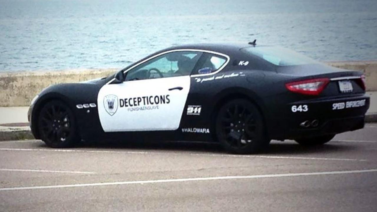 Pakai Mobil Polisi Gadungan, Pria Ini Degelandang Petugas