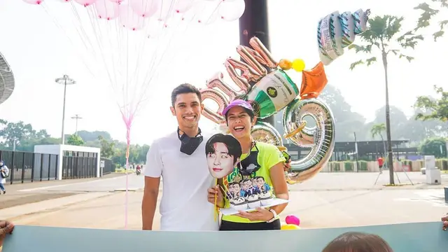 7 Potret Kejutan Ulang Tahun Dian Sastrowardoyo, Dapat Hadiah Spesial dari Suami