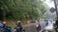 Hujan Tak Mengurangi Minat Wisatawan ke Pantai Palabuhanratu Sukabumi