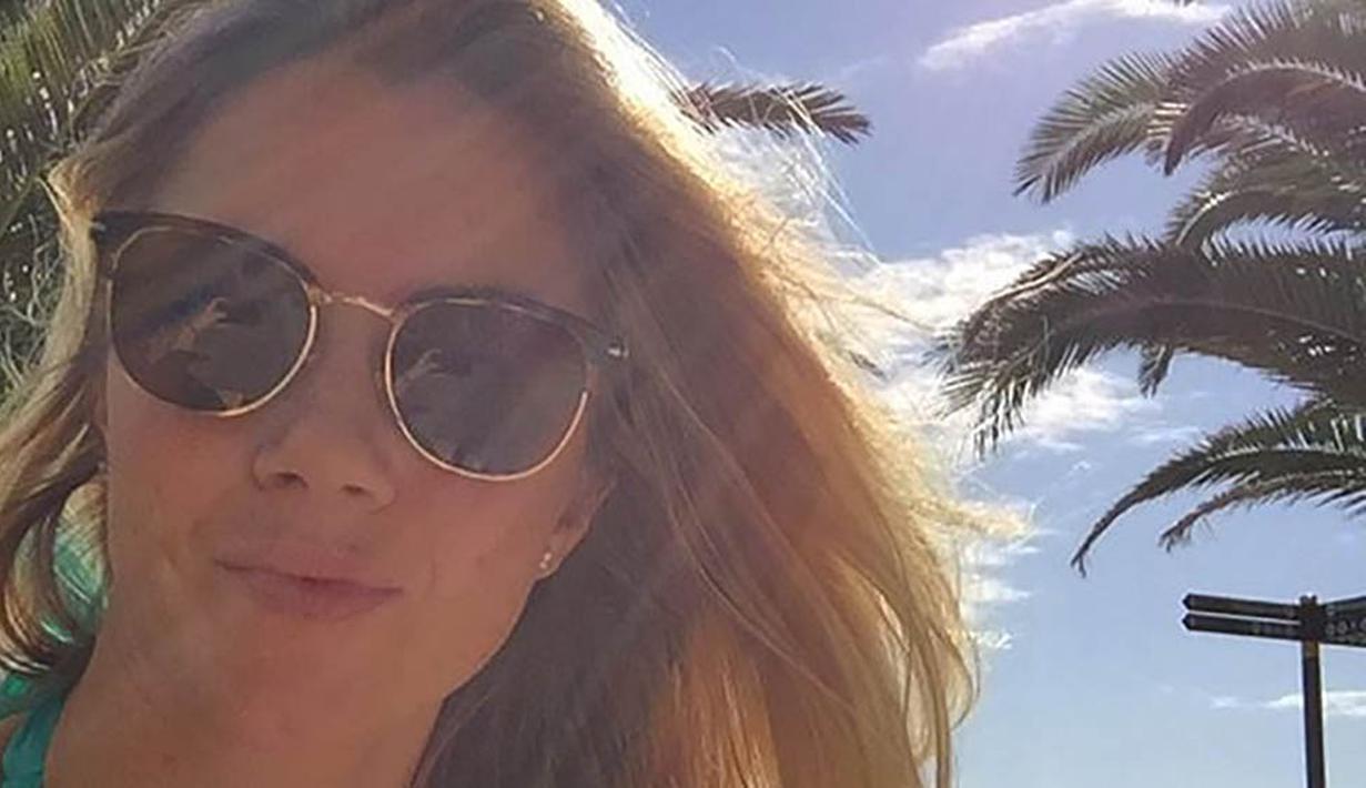 Anna sudah tampil sebanyak 102 kali bersama timnas negeri kincir angin dengan torehan sembilan gol. (Bola.com/Instagram/Anoukhoogendijk)