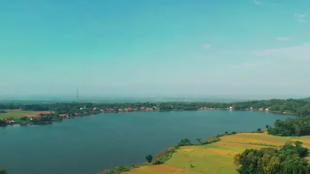 Rekomendasi Spot Mancing Nyaman 2025 di Situ Sedong Cirebon/ Merdeka.com