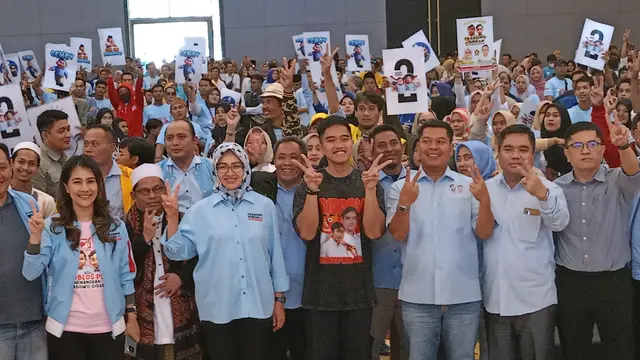 Kaesang Pangarep Bersama Relawan dan TKD Kabupaten Serang. (Rabu, 03/01/2023). (Yandhi Deslatama/Liputan6.com).